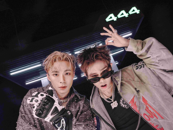 "Ph&ugrave; thủy" WOKEUP ch&iacute;nh thức bước ra &aacute;nh s&aacute;ng - Ảnh 4.