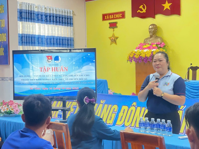 Đ&agrave;o tạo kỹ năng số cho thanh ni&ecirc;n d&acirc;n tộc thiểu số - Ảnh 1.