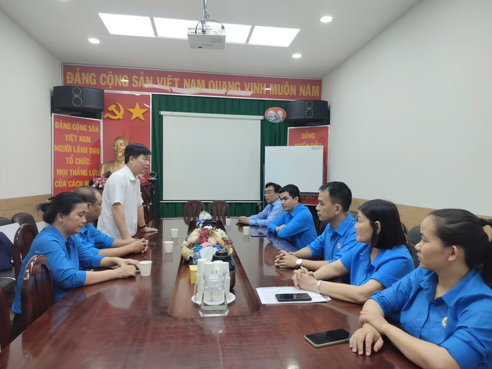 LĐLĐ TPHCM động vi&ecirc;n người lao động l&agrave;m việc tại c&ocirc;ng tr&igrave;nh đường V&agrave;nh đai 3 - Ảnh 1.