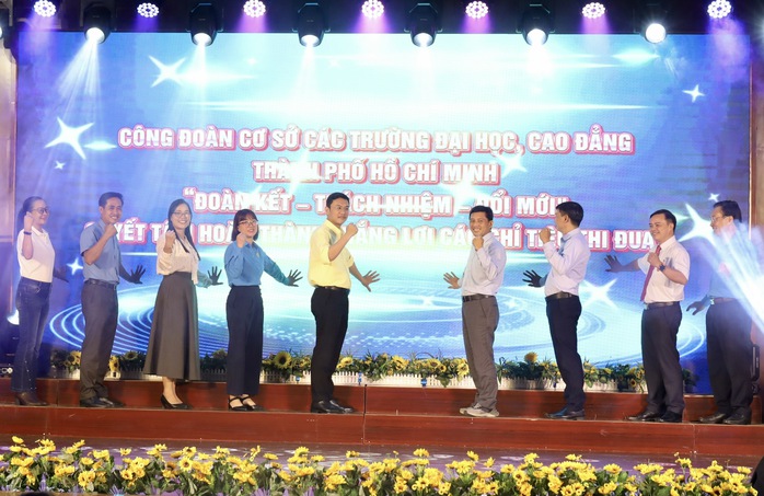 C&ocirc;ng đo&agrave;n khối đại học, cao đẳng TP HCM: Chỗ dựa của đo&agrave;n vi&ecirc;n - lao động trong gi&aacute;o dục đổi mới - Ảnh 4.
