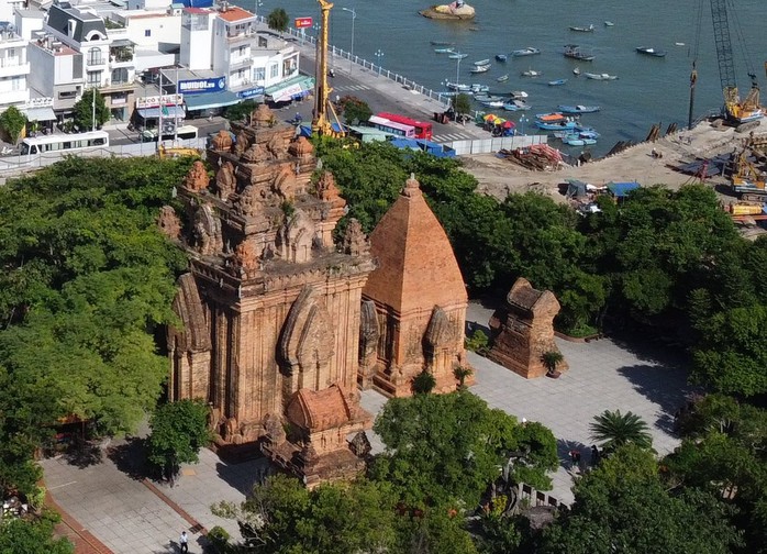 Du lịch Kh&aacute;nh H&ograve;a - "cực tăng trưởng" th&uacute;c đẩy kinh tế 2 con số - Ảnh 2.