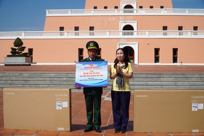 Nh&igrave;n lại h&agrave;nh tr&igrave;nh của c&aacute;n bộ "D&acirc;n vận kh&eacute;o" TPHCM - Ảnh 7.