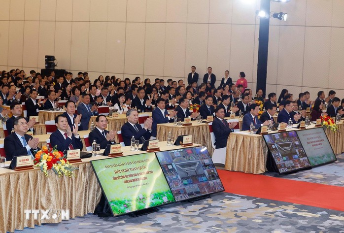 Tổng B&iacute; thư T&ocirc; L&acirc;m dự Hội nghị to&agrave;n quốc triển khai nhiệm vụ Tuy&ecirc;n gi&aacute;o v&agrave; D&acirc;n vận 2026 - Ảnh 2.