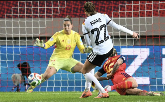 Thắng Đức 3-0, tuyển nữ Tây Ban Nha bảo vệ ngôi hậu Nations League - Ảnh 1.