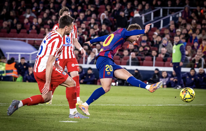 Barcelona ngược dòng hạ Atlético, vững ngôi đầu LaLiga - Ảnh 3.