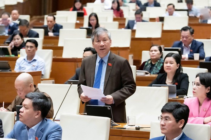 Đại biểu Nguyễn Anh Trí đề xuất miễn viện phí cho bệnh nhân ung thư sớm nhất có thể - Ảnh 1.