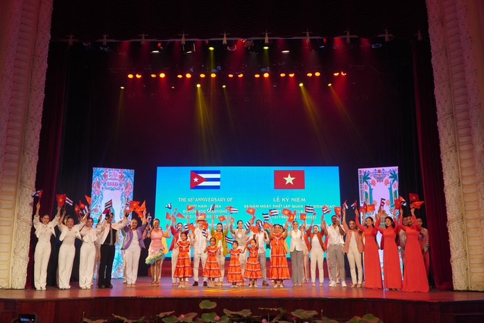 Kỷ niệm 65 năm ngày thiết lập quan hệ ngoại giao giữa Việt Nam và Cuba  - Ảnh 5.