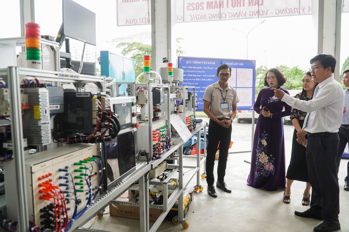 Trường cao đẳng công lập nào ở TP HCM dự kiến sẽ được giữ nguyên?  - Ảnh 1.