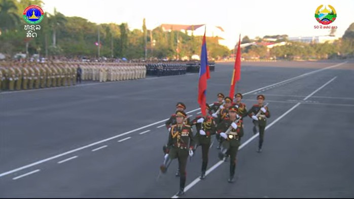 Diễu binh hoành tráng kỷ niệm 50 năm Quốc khánh Lào - Ảnh 12.