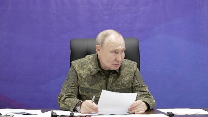 Ukraine tập kích thành công Crimea, Nga tuyên bố chiếm thêm nhiều đô thị lớn - Ảnh 2.