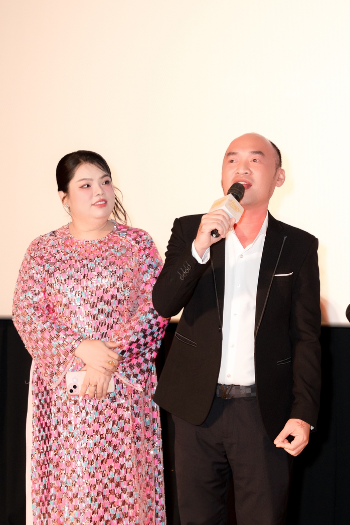 Thu Trang khẳng định kh&ocirc;ng "ng&aacute;n" Trấn Th&agrave;nh, Trường Giang - Ảnh 12.