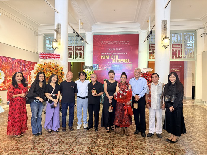 Họa sĩ Kim Chi v&agrave; h&agrave;nh tr&igrave;nh 20 năm kh&ocirc;ng dừng lại với hội họa - Ảnh 1.