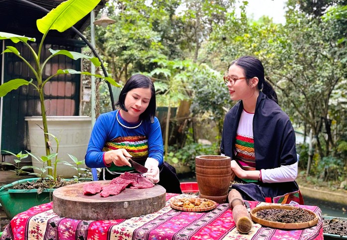 Mạng x&atilde; hội trong lan tỏa m&ocirc; h&igrave;nh tho&aacute;t ngh&egrave;o ở Thanh H&oacute;a - Ảnh 8.