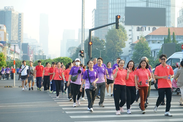 Người trẻ Bến Th&agrave;nh lan tỏa y&ecirc;u thương v&igrave; người ngh&egrave;o - Ảnh 1.