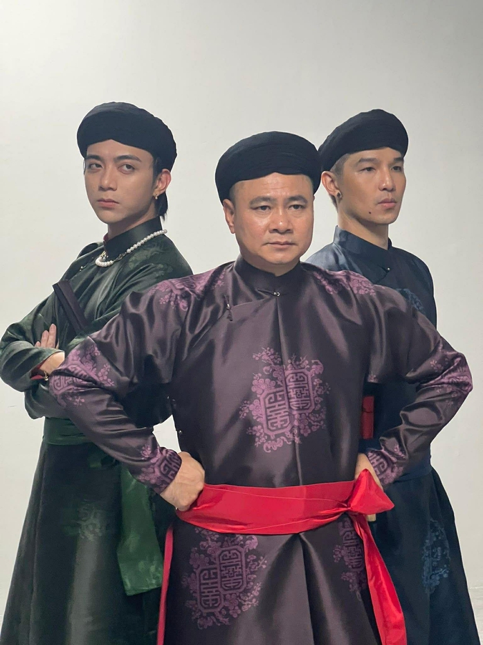 NSND Tự Long tự h&agrave;o mang hai sắc &aacute;o v&agrave; một tr&aacute;i tim trọn vẹn với Tổ quốc - Ảnh 4.