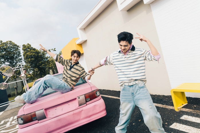 Hai anh trai Vương B&igrave;nh, CONGB bắt tay  - Ảnh 3.