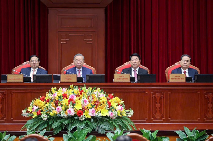 Tổng B&iacute; thư T&ocirc; L&acirc;m ph&aacute;t biểu khai mạc Hội nghị Trung ương 15 - Ảnh 2.