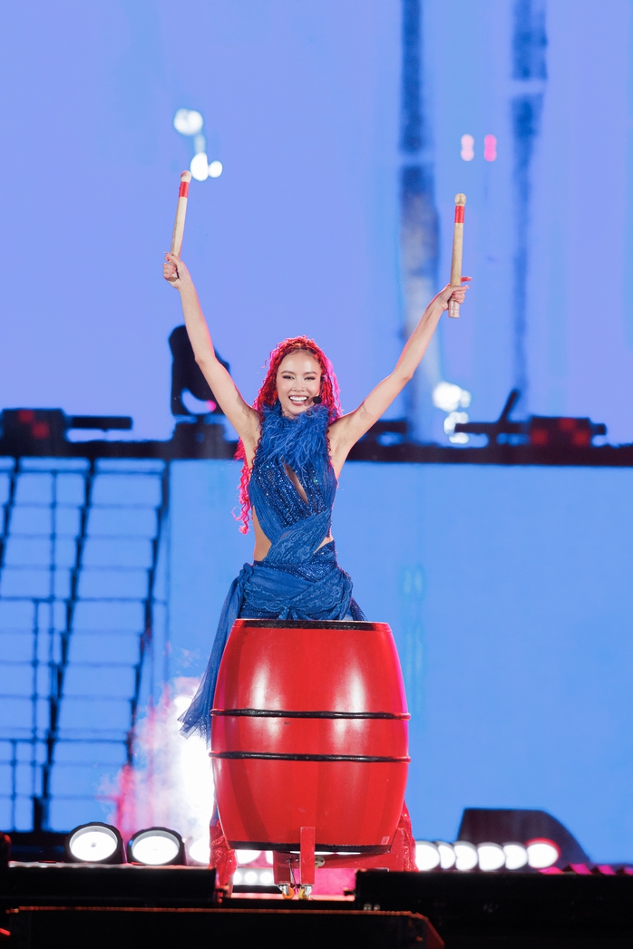 Y Concert 2025: qu&aacute; ấn tượng v&agrave; tự h&agrave;o  - Ảnh 13.