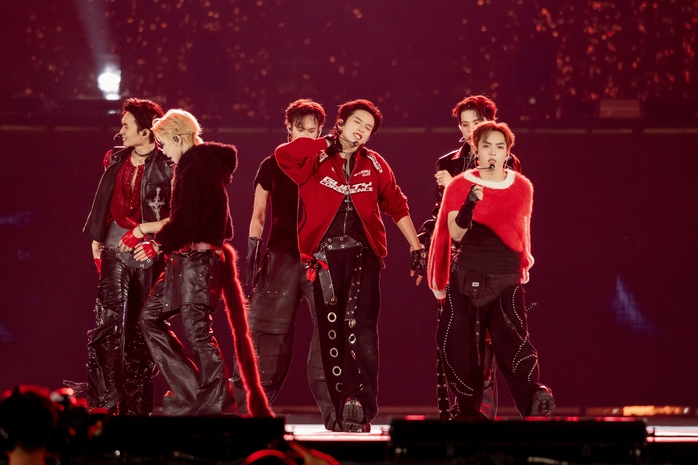 "T&acirc;n binh to&agrave;n năng" ch&agrave;o s&acirc;n ấn tượng  - Ảnh 1.