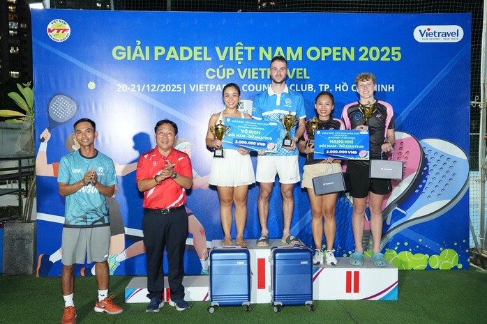 Giải padel cấp quốc gia đầu ti&ecirc;n t&igrave;m ra c&aacute;c nh&agrave; v&ocirc; địch - Ảnh 1.