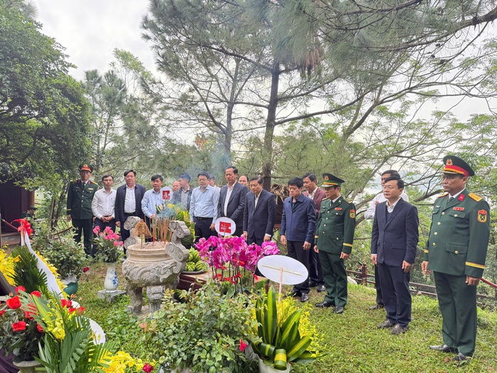 Th&agrave;nh k&iacute;nh tưởng niệm Đại tướng V&otilde; Nguy&ecirc;n Gi&aacute;p tại Vũng Ch&ugrave;a - Đảo Yến - Ảnh 1.