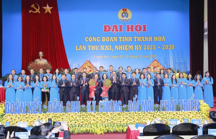 &Ocirc;ng Lương Trọng Th&agrave;nh t&aacute;i đắc cử Chủ tịch LĐLĐ tỉnh Thanh H&oacute;a - Ảnh 1.