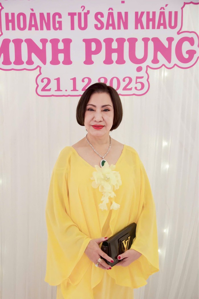 NS Kiều Ti&ecirc;n x&uacute;c động tưởng nhớ cố NSƯT Minh Phụng nh&acirc;n 17 năm ng&agrave;y mất - Ảnh 8.