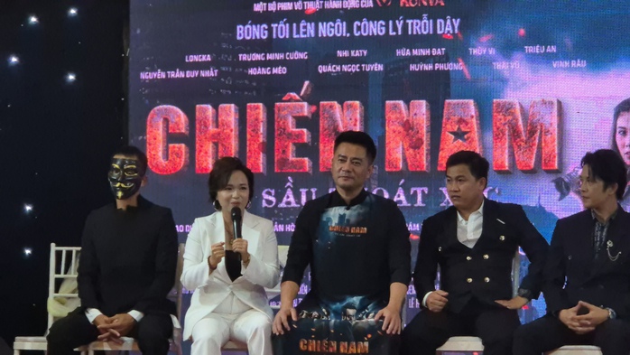 Trương Minh Cường "hy sinh" một c&aacute;nh tay v&igrave; m&ecirc; đ&aacute;nh đấm, h&agrave;nh động - Ảnh 8.