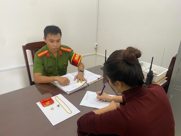 Kh&aacute;m ph&aacute; nhanh 2 vụ trộm t&aacute;o tợn ở Đ&agrave; Nẵng - Ảnh 2.