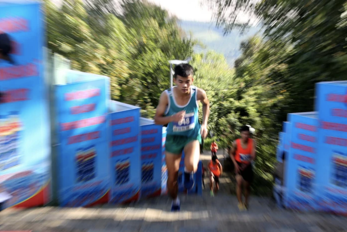 2.000 vận động vi&ecirc;n "Chinh phục đỉnh cao B&agrave; R&aacute;" năm 2026 - Ảnh 3.