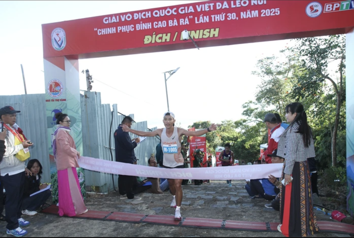 2.000 vận động vi&ecirc;n "Chinh phục đỉnh cao B&agrave; R&aacute;" năm 2026 - Ảnh 4.