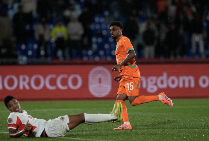 Cameroon và Bờ Biển Ngà cùng thắng Cúp châu Phi nhờ sao Man United - Ảnh 4.