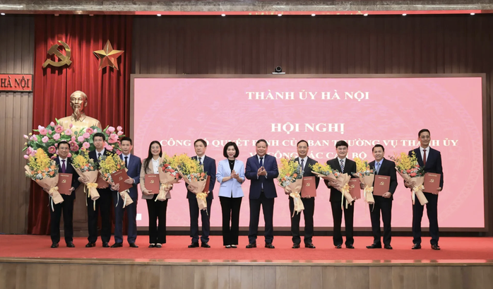 H&agrave; Nội điều động Gi&aacute;m đốc Sở mới v&agrave; bổ nhiệm l&atilde;nh đạo phường , x&atilde; - Ảnh 1.