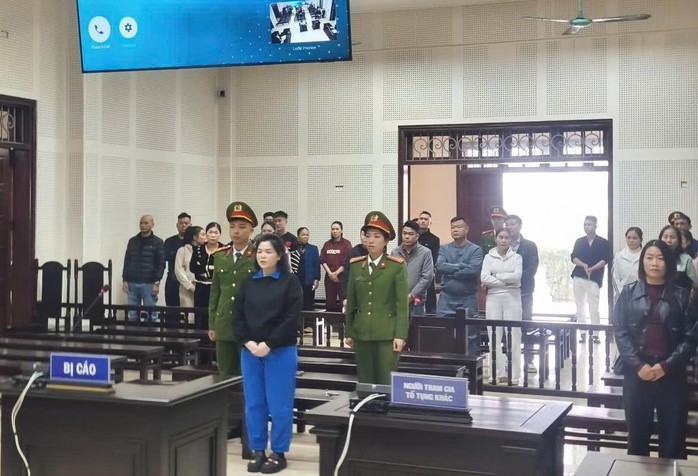 B&ugrave;i Thị Nhan lừa đảo ng&acirc;n h&agrave;ng 31 tỉ đồng , nhận &aacute;n 22 năm t&ugrave; giam - Ảnh 1.