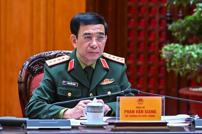 Thủ tướng làm việc với Bộ Quốc phòng về công nghiệp quốc phòng - Ảnh 2.