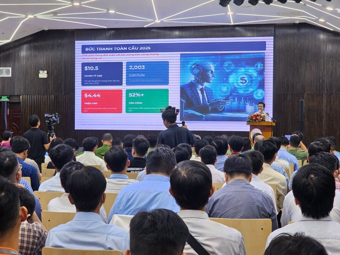 Bất ngờ ng&agrave;nh bị tấn c&ocirc;ng mạng nhiều nhất tại Việt Nam - Ảnh 1.