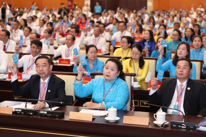 650 đại biểu dự Đại hội C&ocirc;ng đo&agrave;n TPHCM lần thứ I - Ảnh 2.