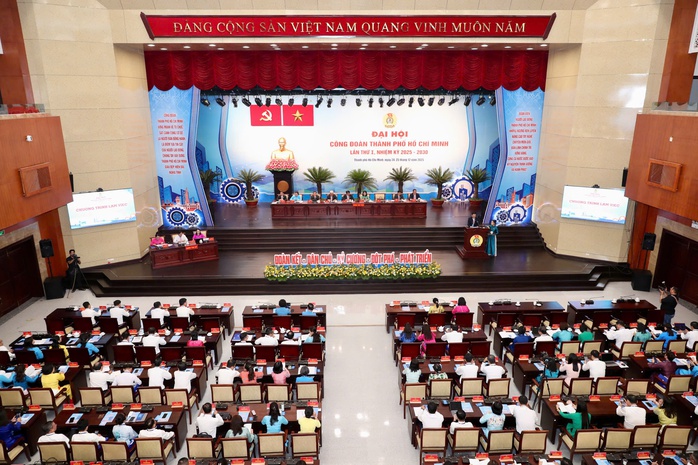 650 đại biểu dự Đại hội C&ocirc;ng đo&agrave;n TPHCM lần thứ I - Ảnh 1.