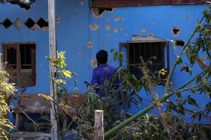 Th&aacute;i Lan bị dội 40 t&ecirc;n lửa, Campuchia hứng hơn trăm quả đạn ph&aacute;o - Ảnh 1.