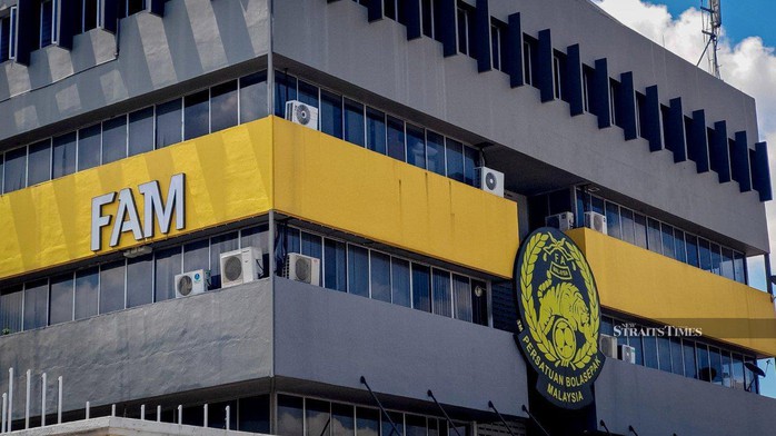 FAM lao đao v&igrave; &aacute;n phạt FIFA, thiệt hại c&oacute; thể vượt 52 tỉ đồng - Ảnh 1.