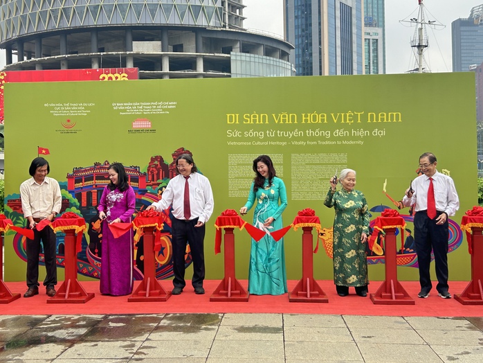 T&ocirc;n vinh sức sống di sản Việt Nam từ truyền thống đến hiện đại - Ảnh 1.