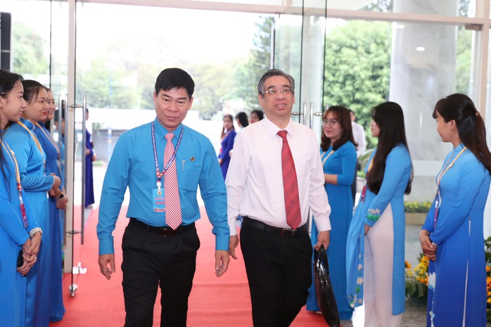 Nhiều l&atilde;nh đạo trung ương v&agrave; TPHCM đến dự Đại hội C&ocirc;ng đo&agrave;n TPHCM - Ảnh 3.