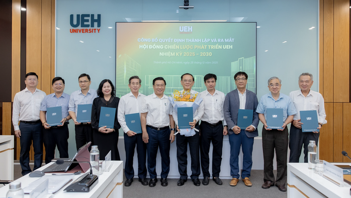 Hội đồng chiến lược UEH gồm những ai? - Ảnh 1.