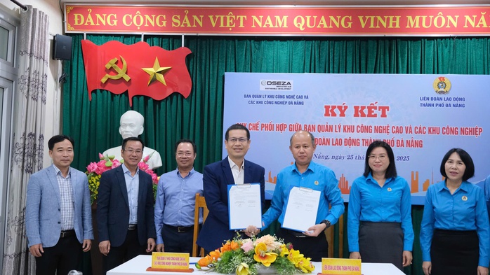 Đ&agrave; Nẵng: K&yacute; kết phối hợp chăm lo, bảo vệ quyền lợi c&ocirc;ng nh&acirc;n khu c&ocirc;ng nghiệp - Ảnh 1.