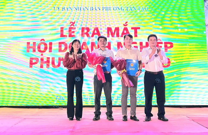 Phường T&acirc;n Tạo khai mạc Tuần lễ vinh danh doanh nh&acirc;n v&agrave; người lao động năm 2025 - Ảnh 2.