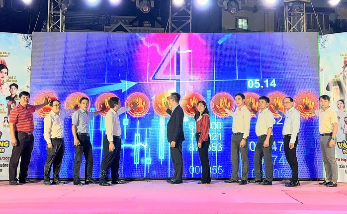 Phường T&acirc;n Tạo khai mạc Tuần lễ vinh danh doanh nh&acirc;n v&agrave; người lao động năm 2025 - Ảnh 1.