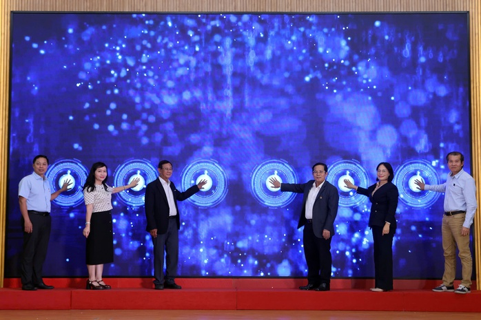 Bền bỉ 25 năm chương tr&igrave;nh &ldquo;Đưa trường học đến th&iacute; sinh&rdquo; - Ảnh 13.