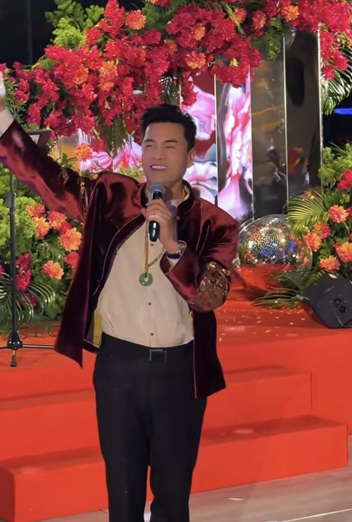 "Triển Chi&ecirc;u" Lữ Lương Vỹ g&acirc;y sốt với vẻ điển trai ở tuổi 70 - Ảnh 3.