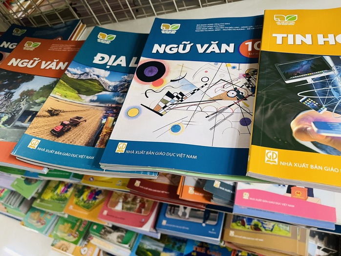  Chọn bộ SGK "Kết nối tri thức với cuộc sống" để sử dụng thống nhất to&agrave;n quốc - Ảnh 1.