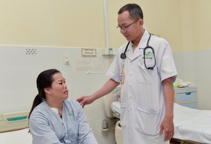 Ống th&ocirc;ng truyền h&oacute;a chất bị bỏ qu&ecirc;n, bị đứt rồi tr&ocirc;i v&agrave;o tim người phụ nữ - Ảnh 6.